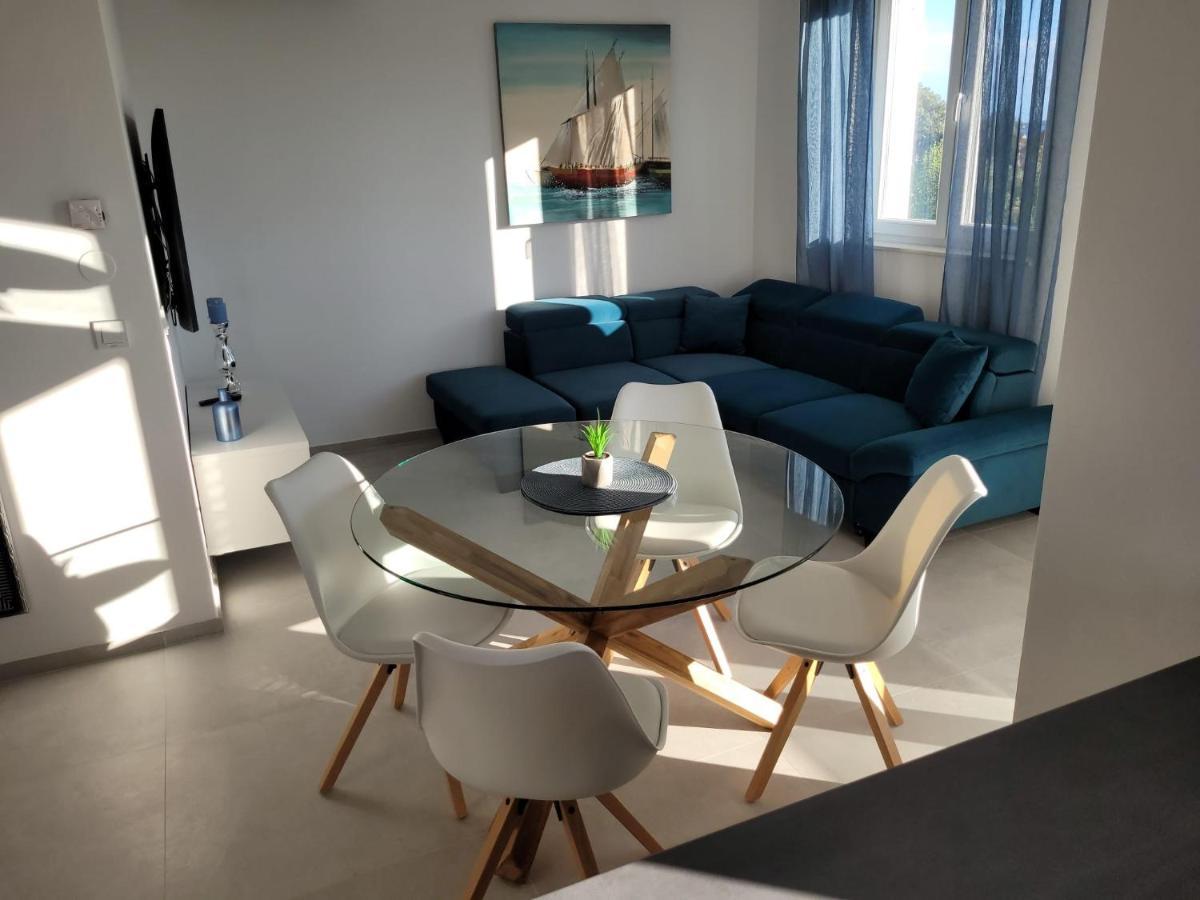 Haus Dalmatia With Heated Pool Daire Bibinje Dış mekan fotoğraf