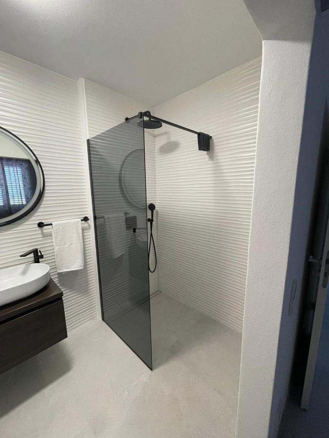 Haus Dalmatia With Heated Pool Daire Bibinje Dış mekan fotoğraf