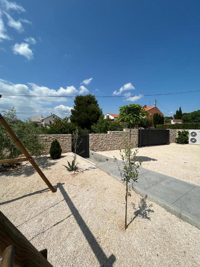 Haus Dalmatia With Heated Pool Daire Bibinje Dış mekan fotoğraf