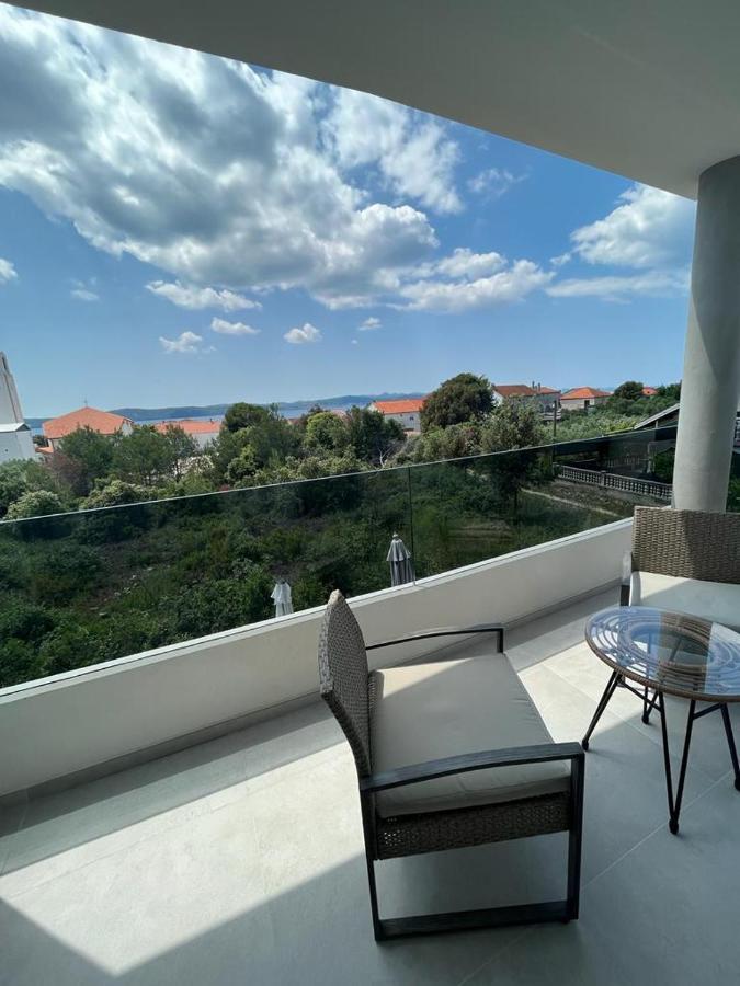Haus Dalmatia With Heated Pool Daire Bibinje Dış mekan fotoğraf