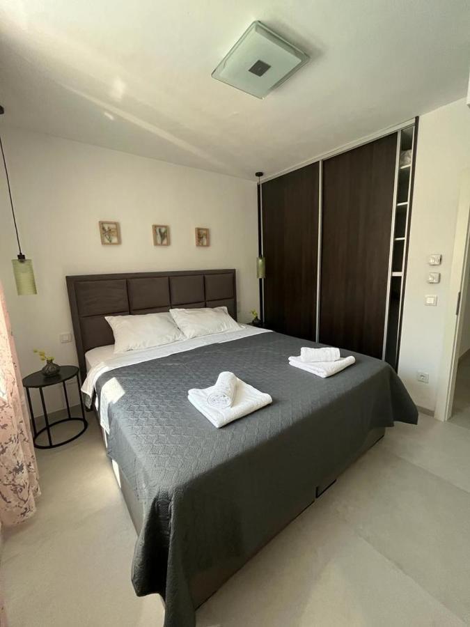 Haus Dalmatia With Heated Pool Daire Bibinje Dış mekan fotoğraf